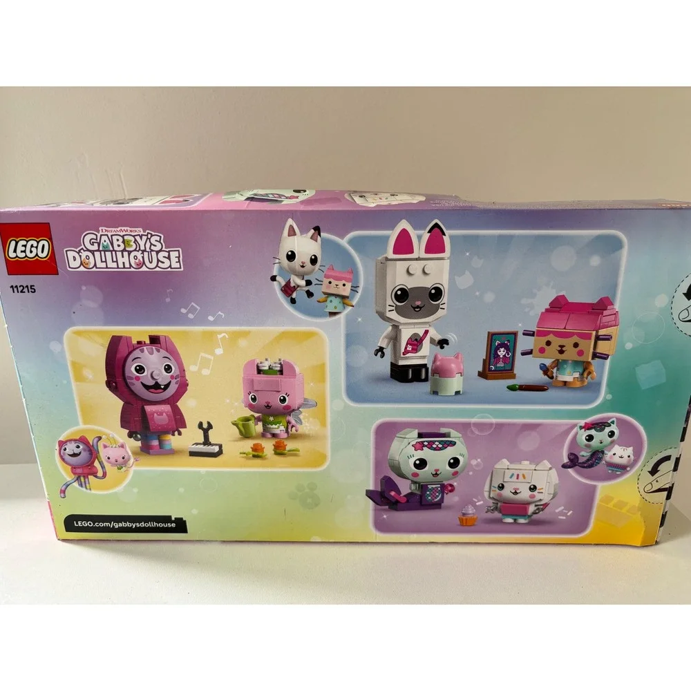 LEGO Gabby's Dollhouse 11215 Gabby's Brick-Built Cat Friends 324 Pcs Set NEW